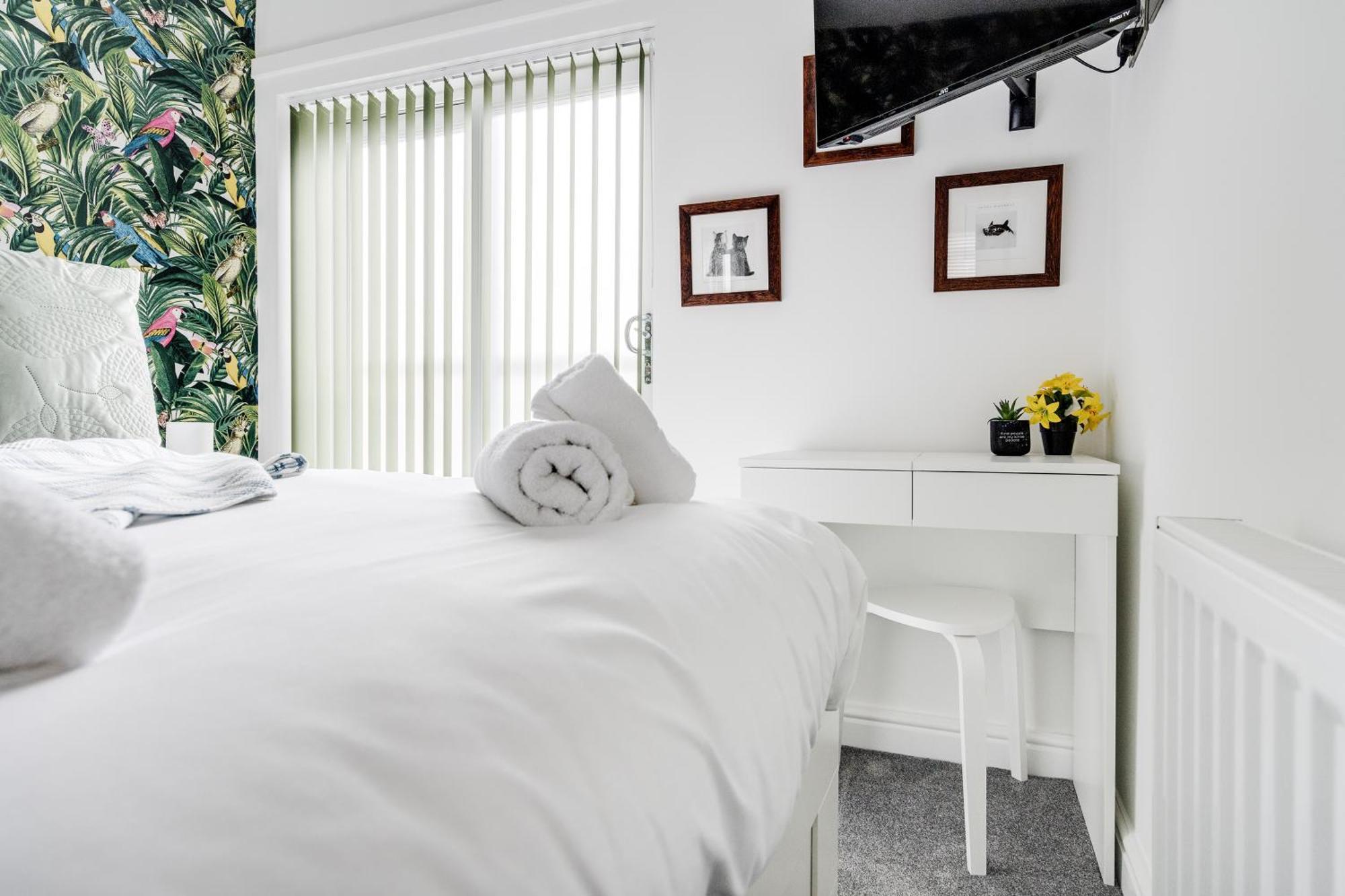 Buxton Apartment - 1 Bed, Free Parking, Wi-Fi Hazel Grove Eksteriør billede