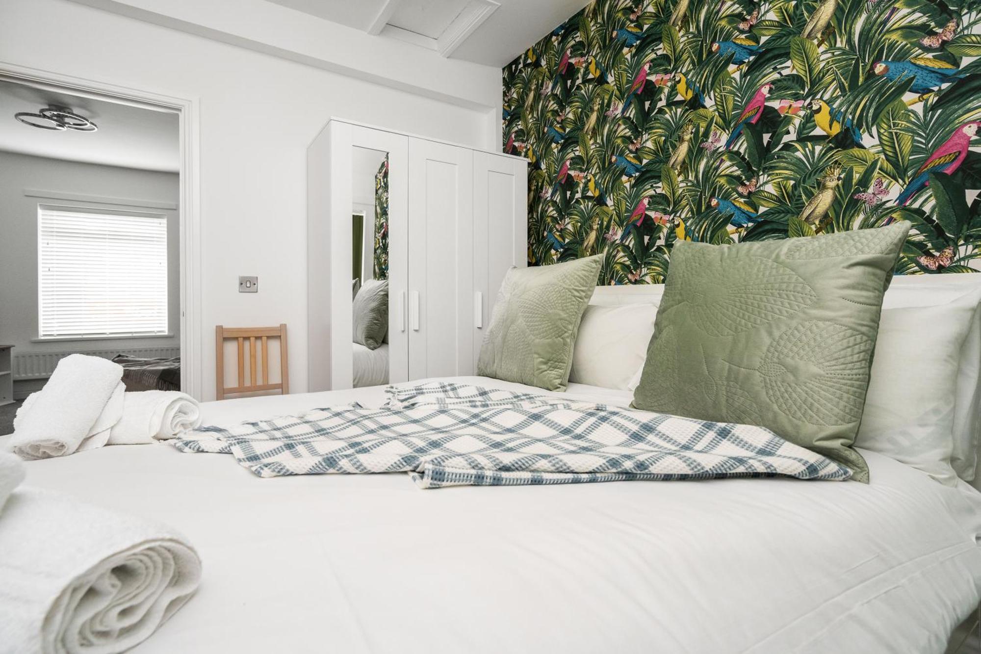 Buxton Apartment - 1 Bed, Free Parking, Wi-Fi Hazel Grove Eksteriør billede